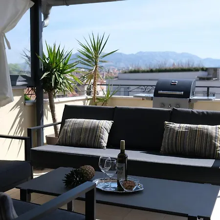 Apartmán Prime Location Penthouse With A Large Terrace *