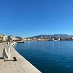 Prime Location Penthouse With A Large Terrace Διαμέρισμα