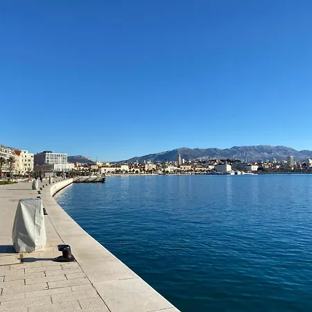 Prime Location Penthouse With A Large Terrace Apartamento