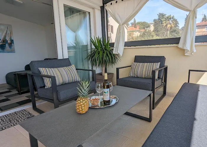 Prime Location Penthouse With A Large Terrace Apartman