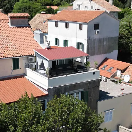 Apartment Prime Location Penthouse With A Large Terrace